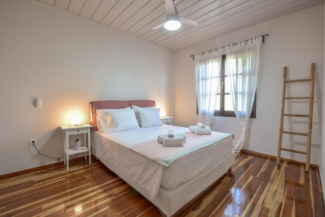 Alexandre Maison Beachfront Gialova Vacation Home Exterior foto